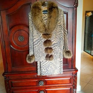 Suede suite animal print with fox collar and trim